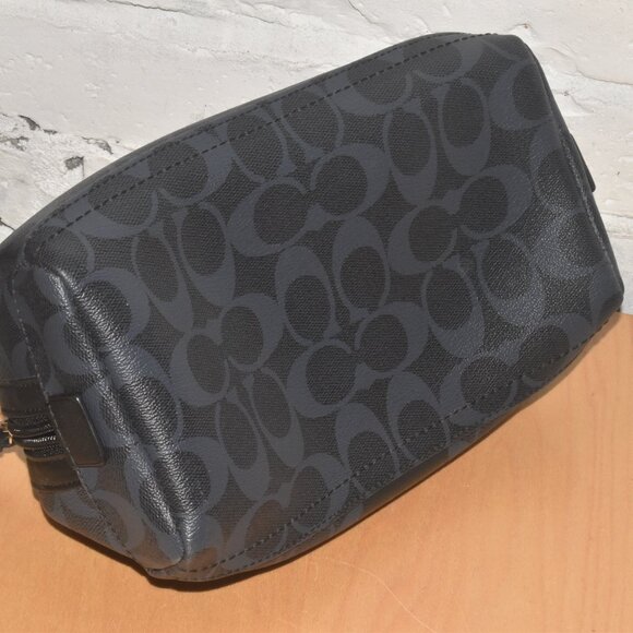 COACH Blue Leather All Over C Dopp Kit Make up BAG - Picture 7 of 7